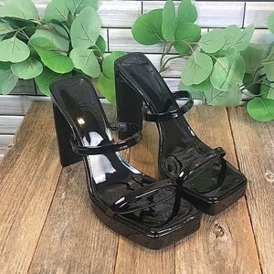 Forever 21 glossy square toe platform heels Size 10